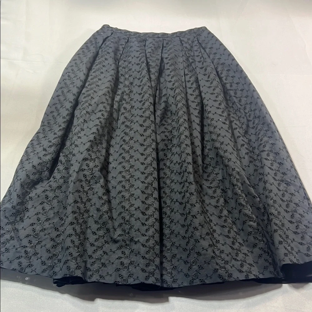 Neiman Marcus skirt size 6 - Picture 1 of 10